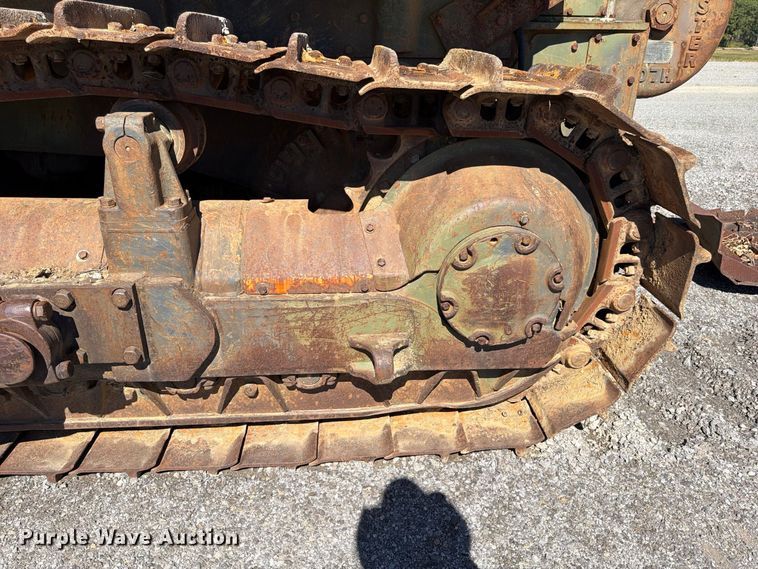 image for item ER3456 1966 Caterpillar D7E dozer