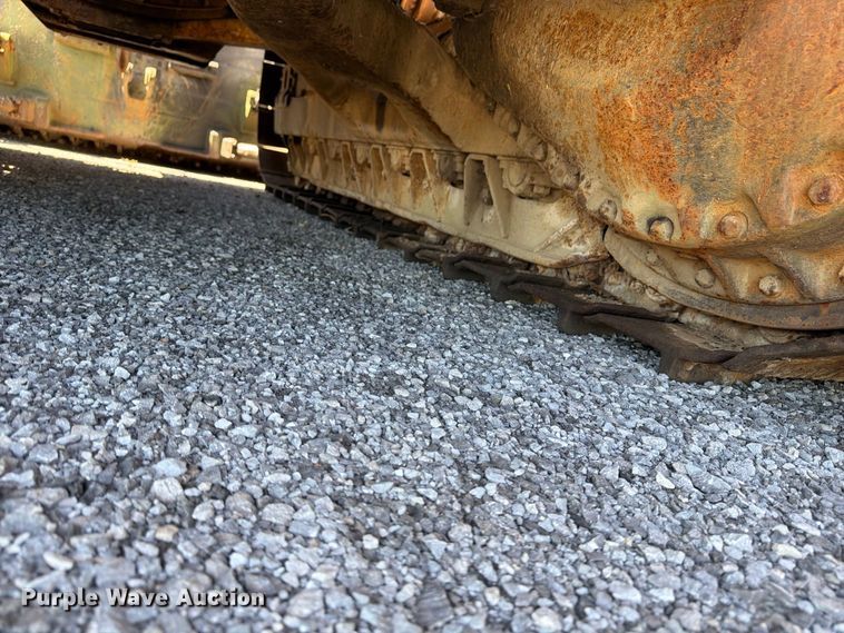 image for item ER3456 1966 Caterpillar D7E dozer
