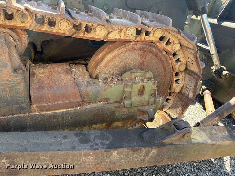 image for item ER3456 1966 Caterpillar D7E dozer