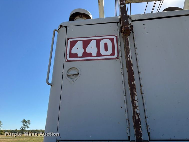 image for item ER3457 1971 Koehring 440 crane truck