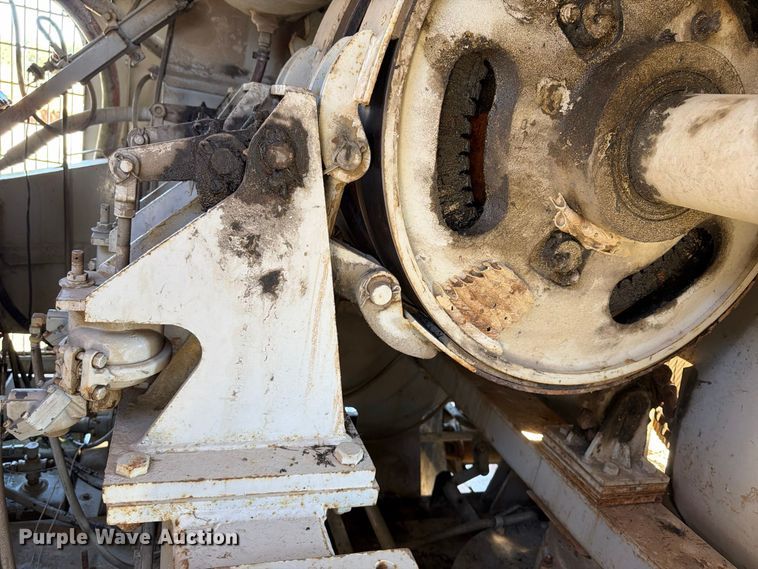 image for item ER3457 1971 Koehring 440 crane truck