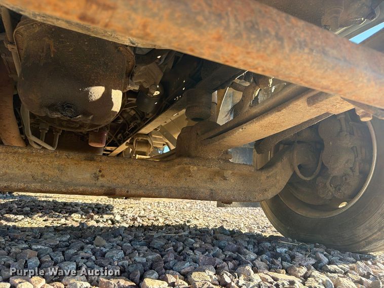 image for item ER3463 2006 GMC C5500 flatbed truck