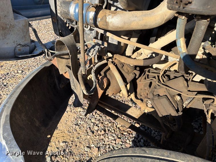 image for item ER3463 2006 GMC C5500 flatbed truck