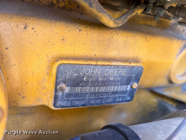 image for item ES8141 1999 John Deere 770CH motor grader