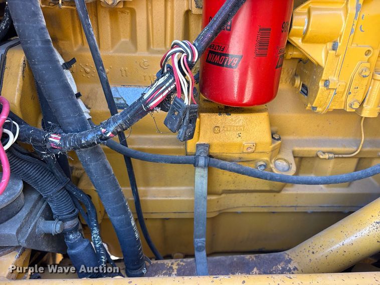 image for item ES8141 1999 John Deere 770CH motor grader