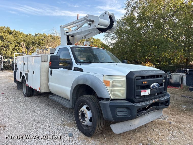 image for item ES8181 2012 Ford F550 Super Duty bucket truck