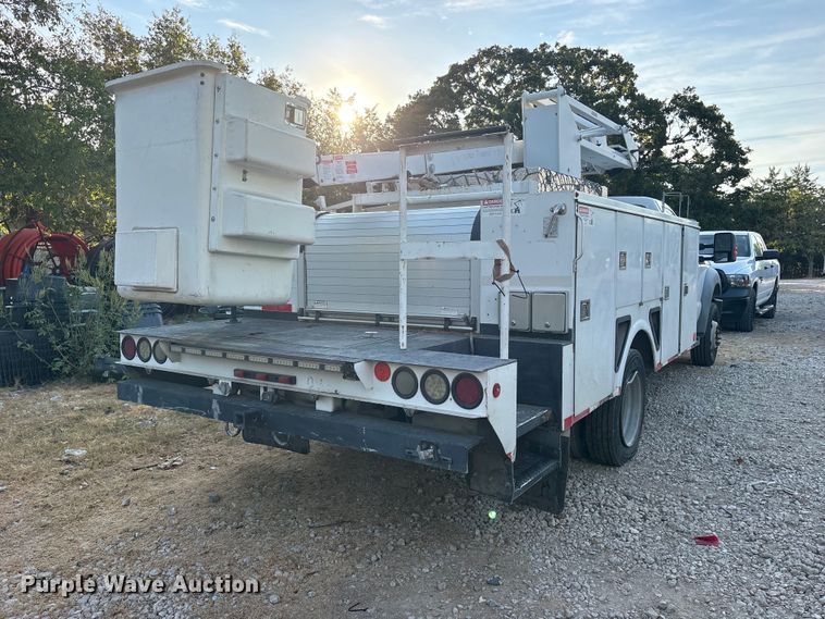 image for item ES8181 2012 Ford F550 Super Duty bucket truck