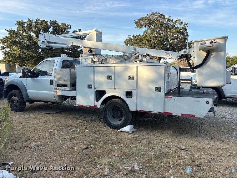image for item ES8181 2012 Ford F550 Super Duty bucket truck