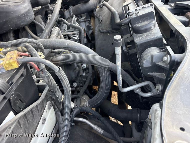 image for item ES8181 2012 Ford F550 Super Duty bucket truck