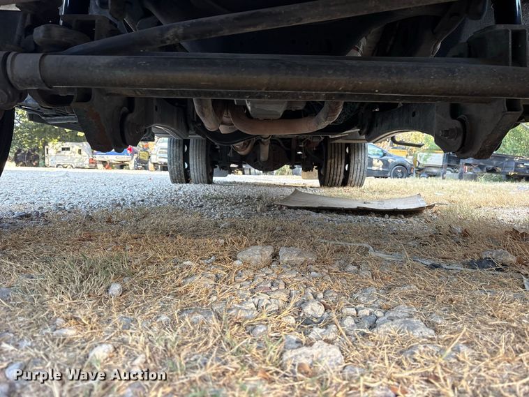 image for item ES8181 2012 Ford F550 Super Duty bucket truck