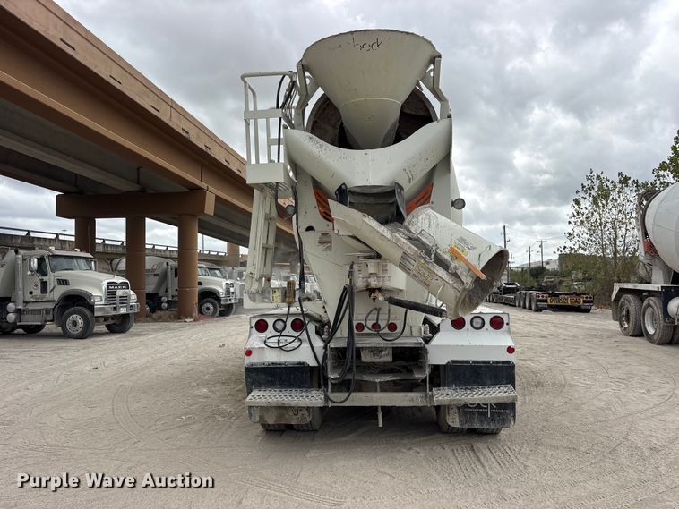 image for item ES8188 2024 Peterbilt 567 ready mix truck