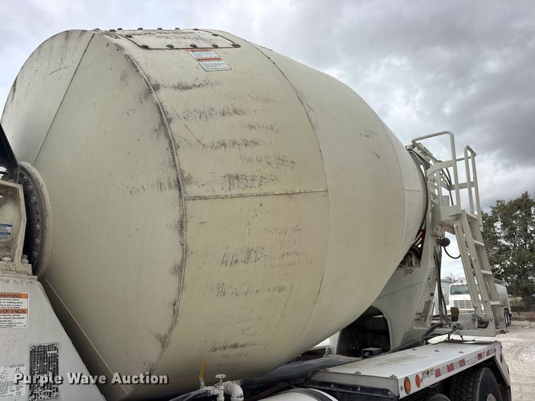 image for item ES8188 2024 Peterbilt 567 ready mix truck