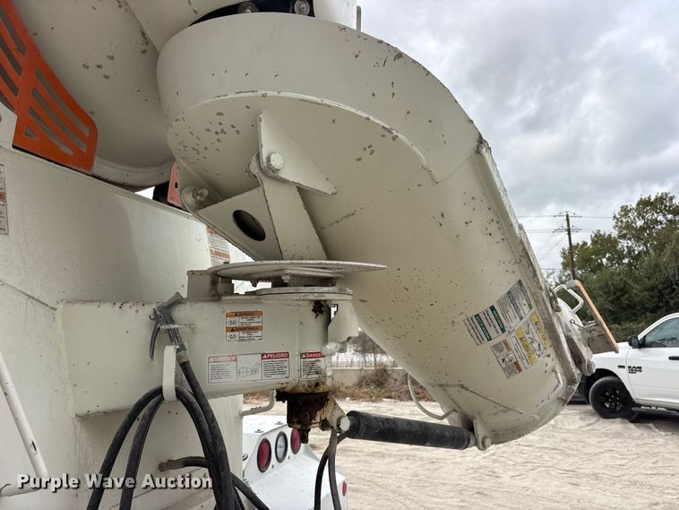 image for item ES8188 2024 Peterbilt 567 ready mix truck