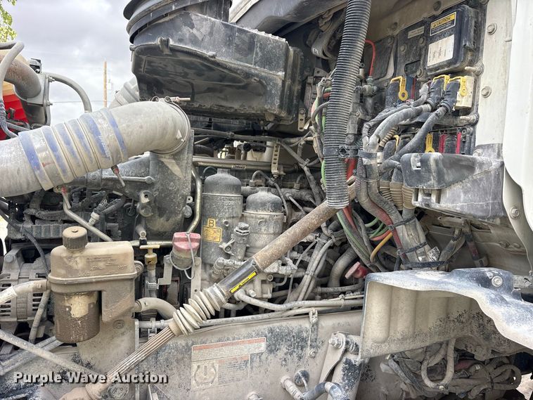 image for item ES8188 2024 Peterbilt 567 ready mix truck