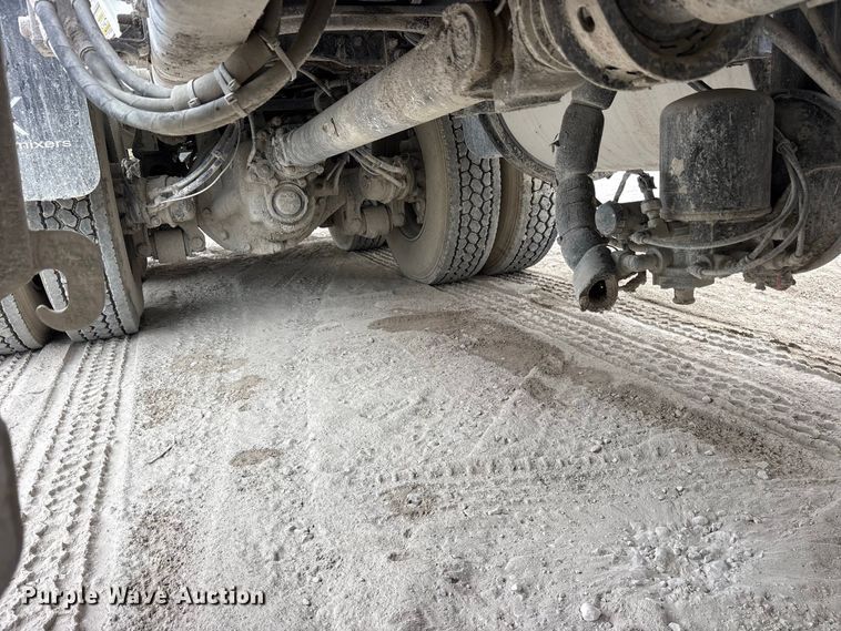 image for item ES8188 2024 Peterbilt 567 ready mix truck