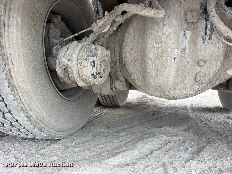 image for item ES8188 2024 Peterbilt 567 ready mix truck