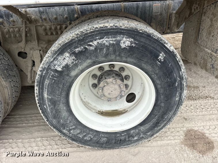 image for item ES8188 2024 Peterbilt 567 ready mix truck