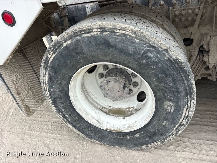 image for item ES8188 2024 Peterbilt 567 ready mix truck