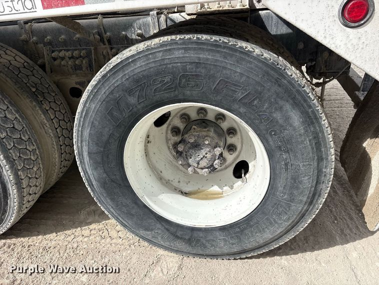 image for item ES8188 2024 Peterbilt 567 ready mix truck
