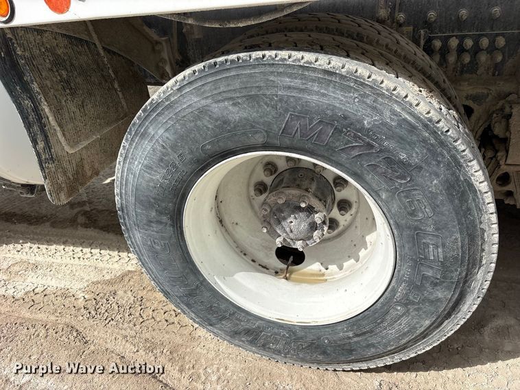 image for item ES8188 2024 Peterbilt 567 ready mix truck