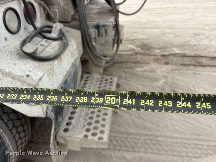 image for item ES8189 2024 Peterbilt 567 ready mix truck