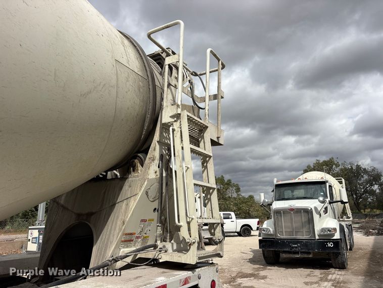 image for item ES8189 2024 Peterbilt 567 ready mix truck