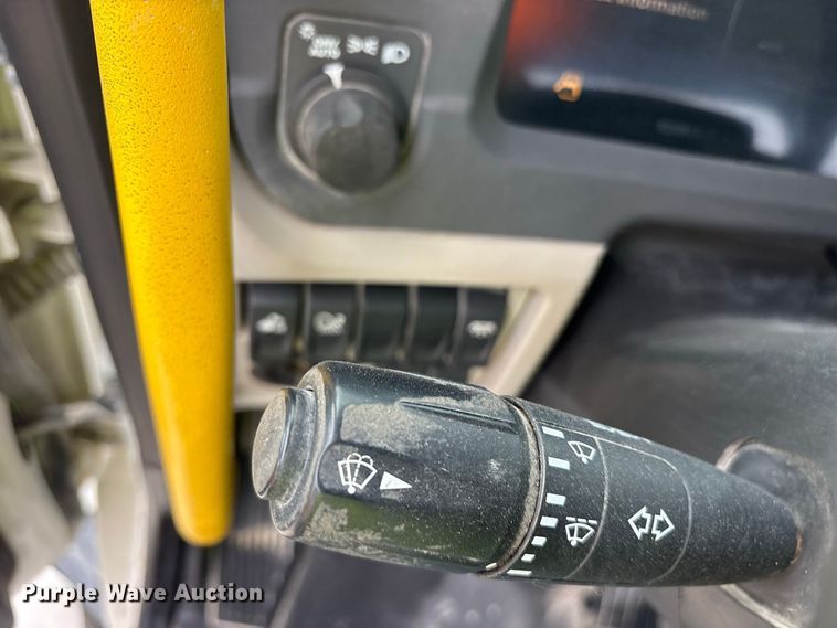 image for item ES8189 2024 Peterbilt 567 ready mix truck