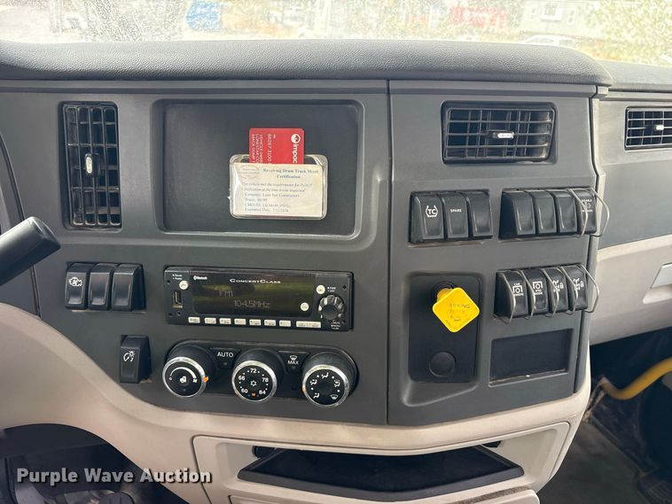 image for item ES8189 2024 Peterbilt 567 ready mix truck