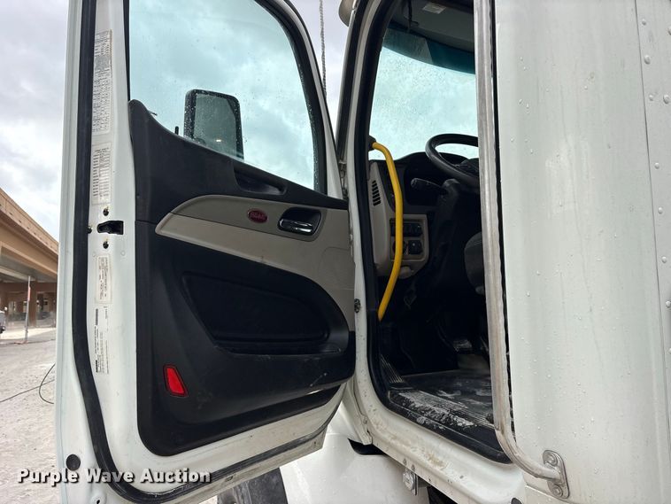 image for item ES8189 2024 Peterbilt 567 ready mix truck