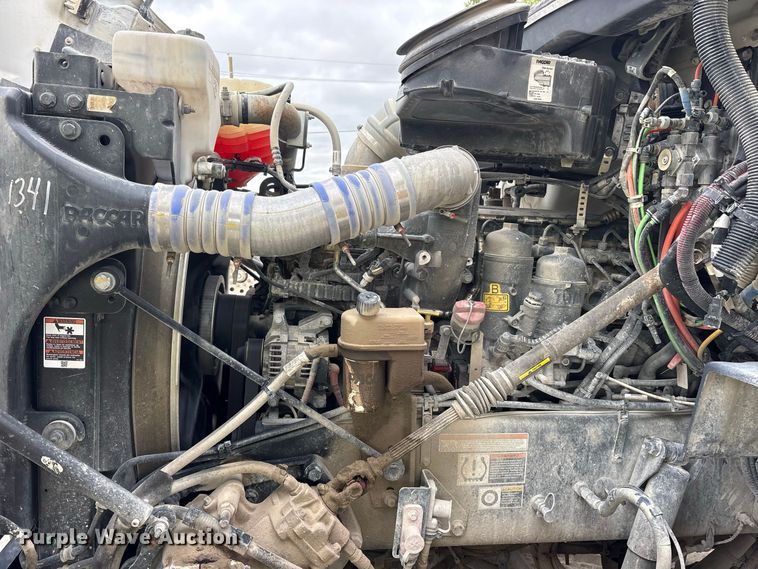 image for item ES8189 2024 Peterbilt 567 ready mix truck