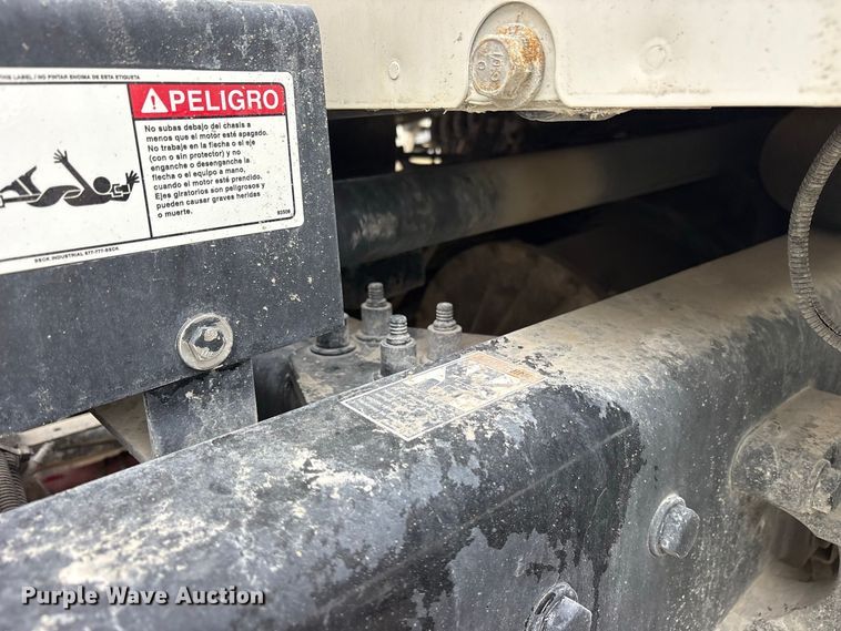 image for item ES8189 2024 Peterbilt 567 ready mix truck