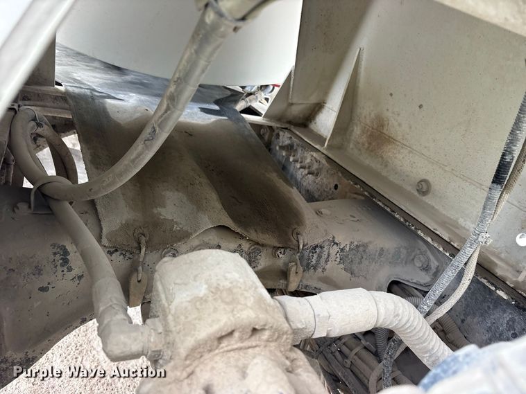 image for item ES8189 2024 Peterbilt 567 ready mix truck