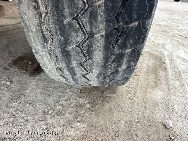 image for item ES8189 2024 Peterbilt 567 ready mix truck