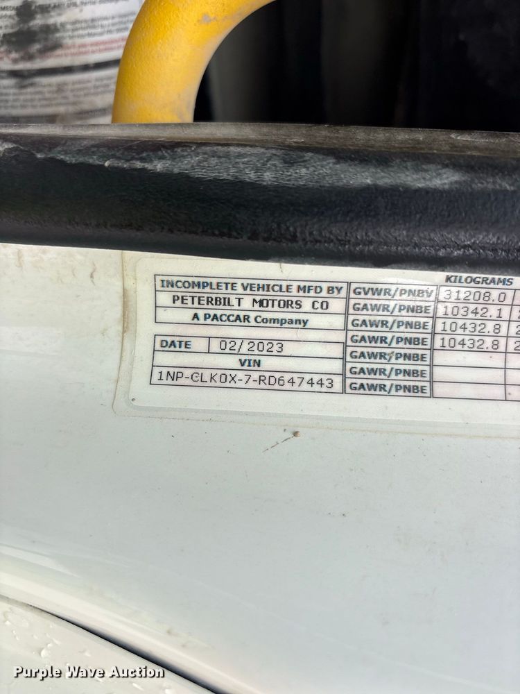 image for item ES8189 2024 Peterbilt 567 ready mix truck