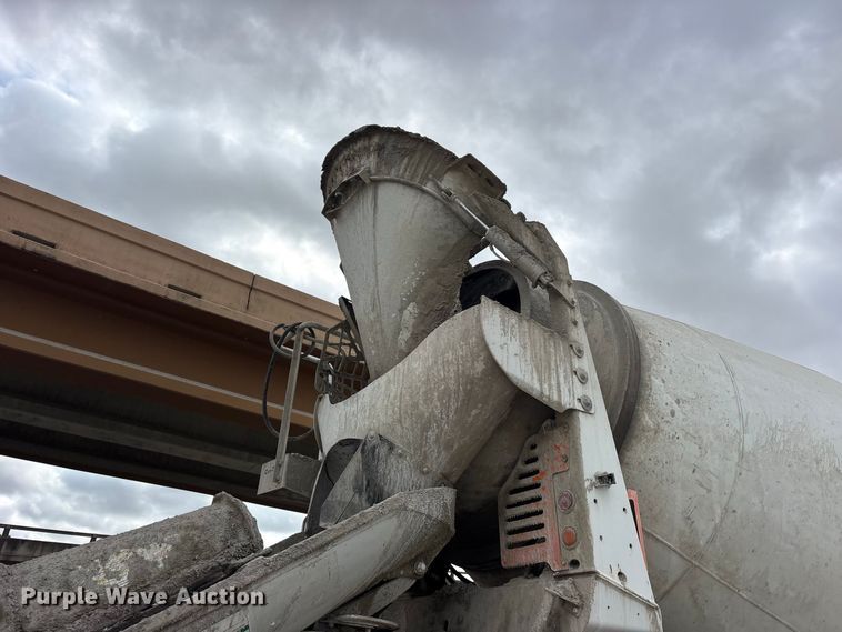 image for item ES8190 2024 Freightliner 114SD ready mix truck