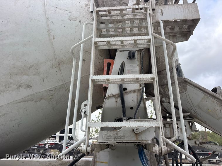 image for item ES8190 2024 Freightliner 114SD ready mix truck