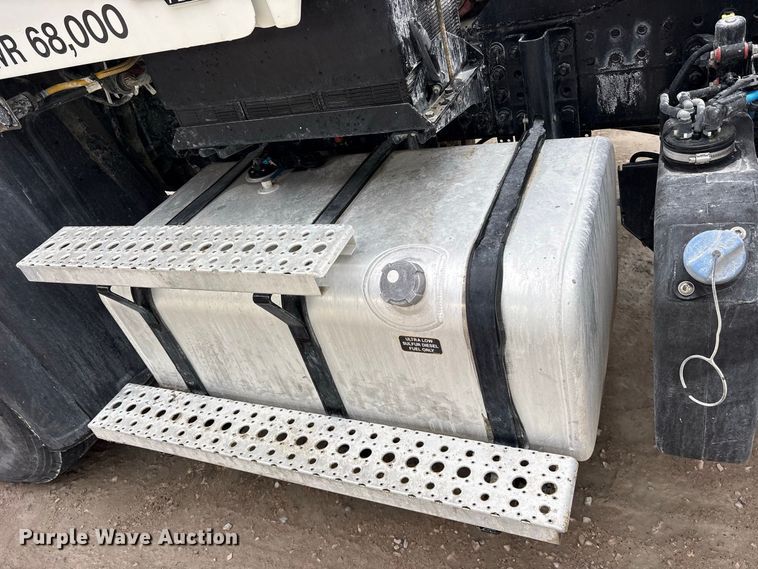 image for item ES8190 2024 Freightliner 114SD ready mix truck