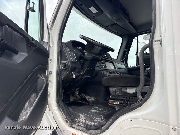 image for item ES8190 2024 Freightliner 114SD ready mix truck
