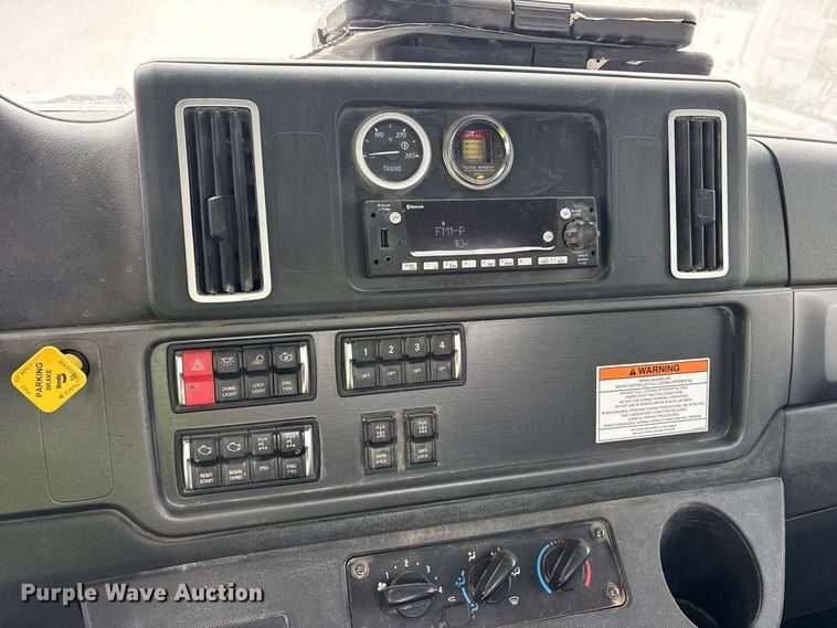 image for item ES8190 2024 Freightliner 114SD ready mix truck