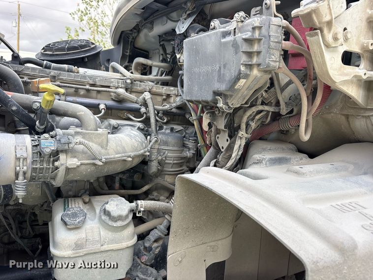 image for item ES8190 2024 Freightliner 114SD ready mix truck