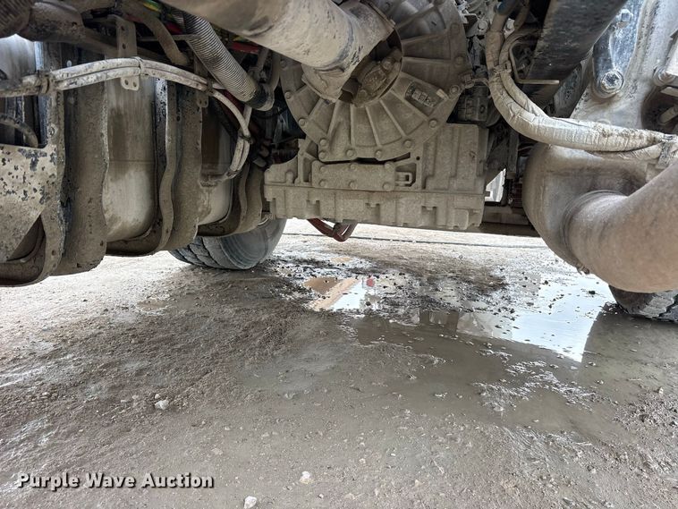 image for item ES8190 2024 Freightliner 114SD ready mix truck