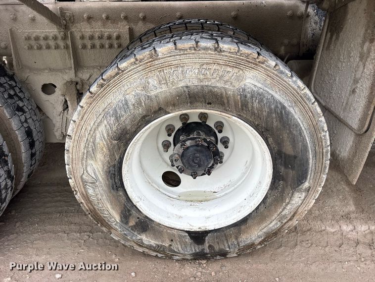 image for item ES8190 2024 Freightliner 114SD ready mix truck