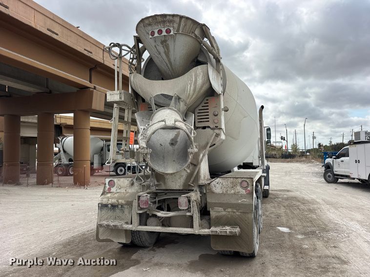 image for item ES8191 2024 Freightliner 114SD ready mix truck