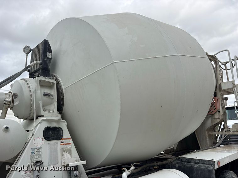 image for item ES8191 2024 Freightliner 114SD ready mix truck