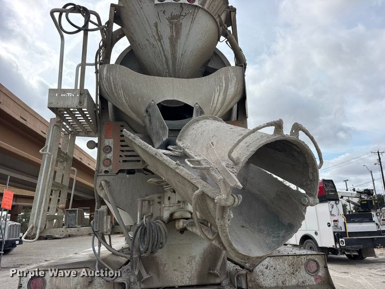 image for item ES8191 2024 Freightliner 114SD ready mix truck