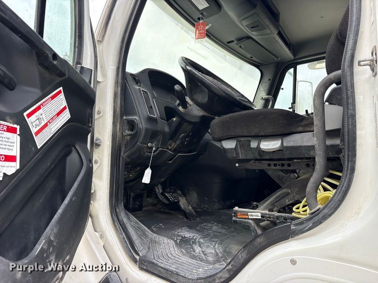 image for item ES8191 2024 Freightliner 114SD ready mix truck