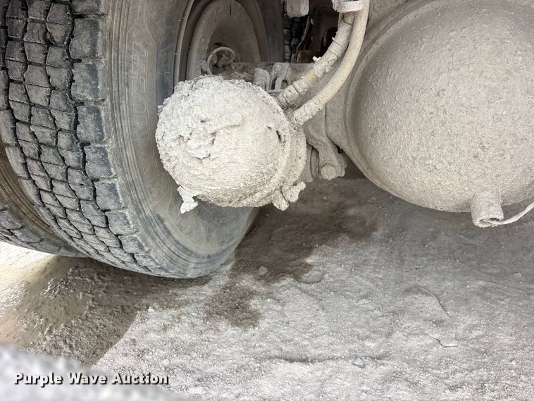 image for item ES8191 2024 Freightliner 114SD ready mix truck