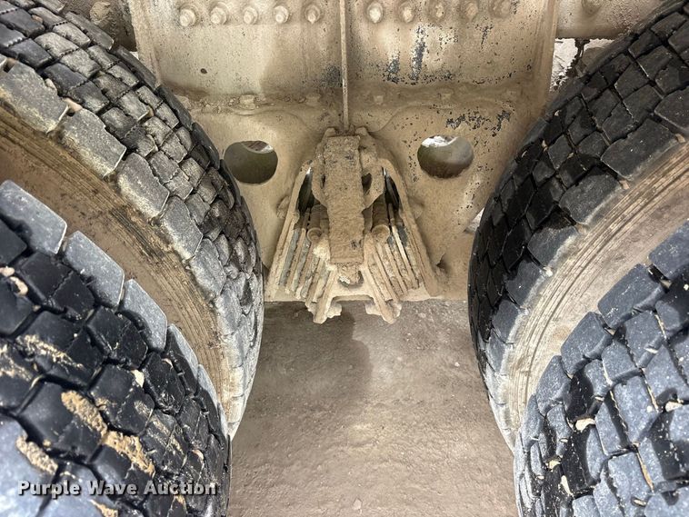 image for item ES8191 2024 Freightliner 114SD ready mix truck
