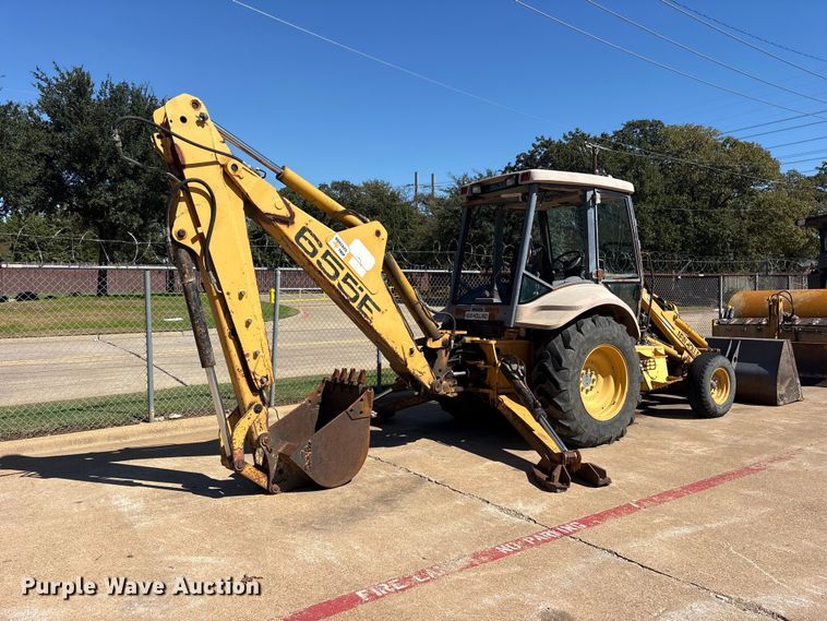 image for item ES8216 1999 New Holland 655E backhoe