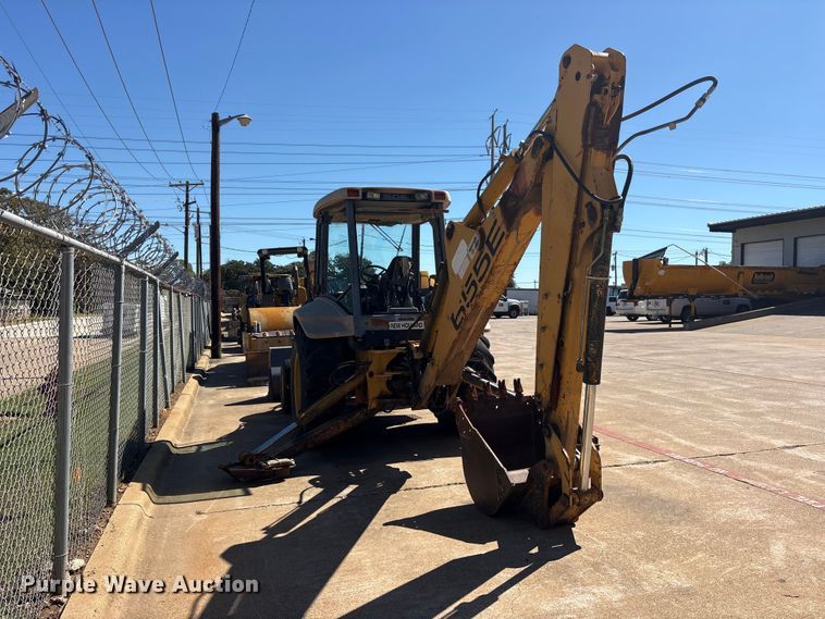 image for item ES8216 1999 New Holland 655E backhoe